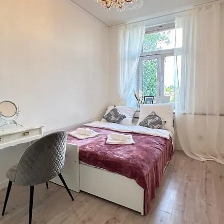 Central Station Czestochowa Apartament 2-Bedroom Exterior photo
