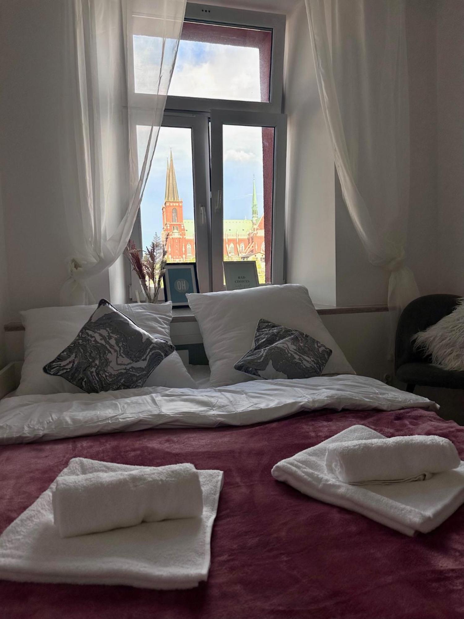 Station 2-bedroom Apartment *