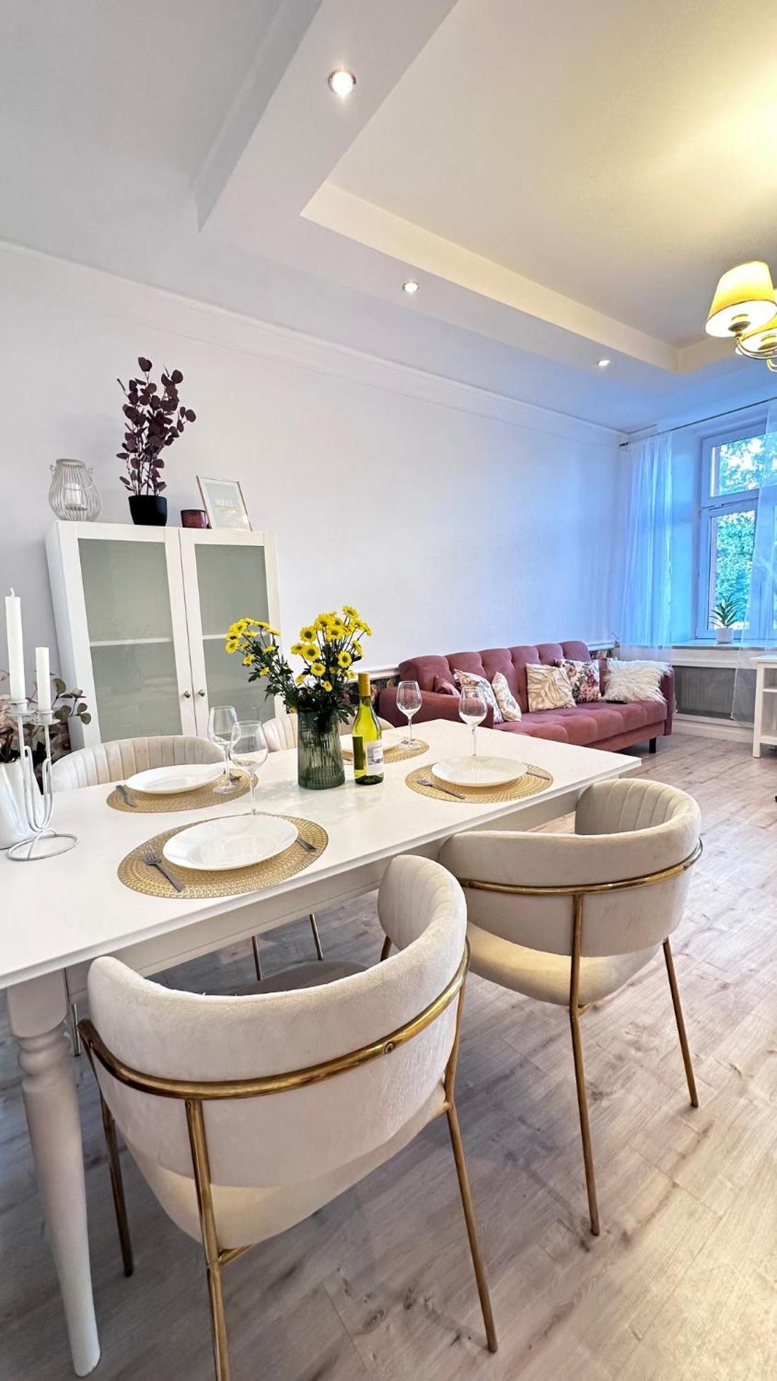 Station 2-bedroom Apartment Czestochowa
